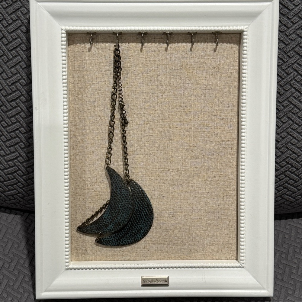 Stella & Dot Framed Necklace Holder
